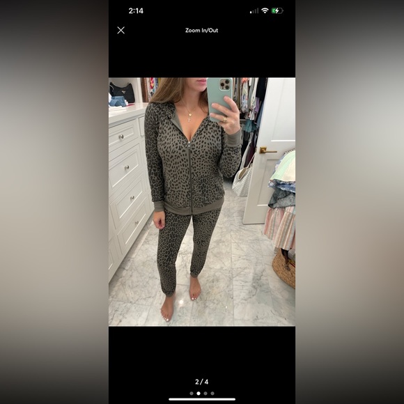 Leopard jogger lounge set - Picture 2 of 4